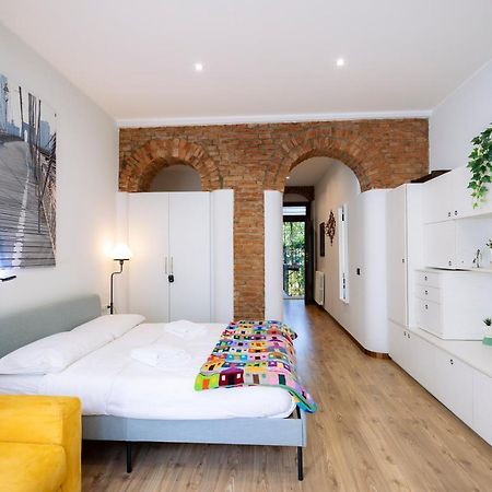 The Red Bricks Home - San Babila Area 米兰 外观 照片