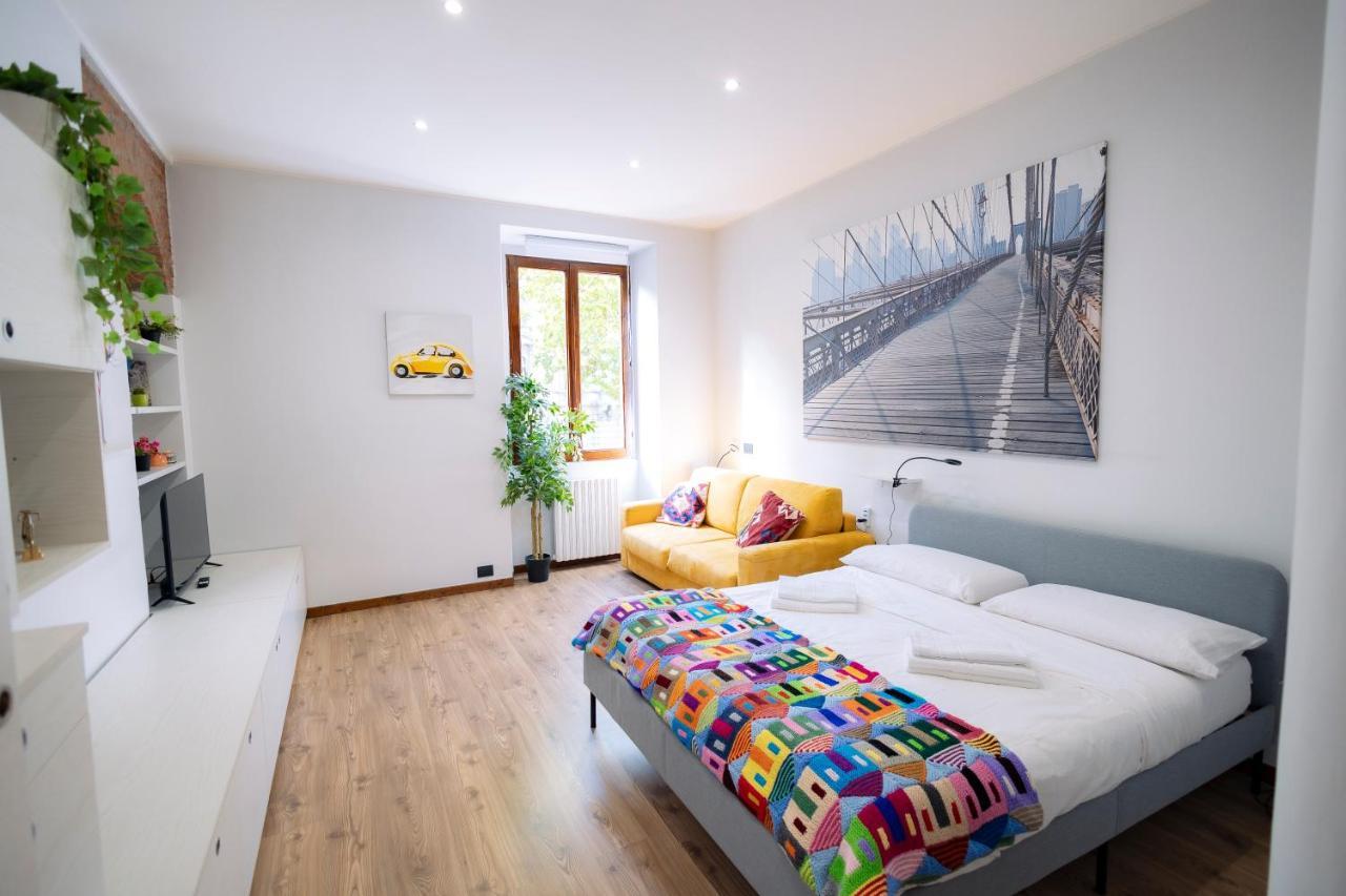 The Red Bricks Home - San Babila Area 米兰 外观 照片