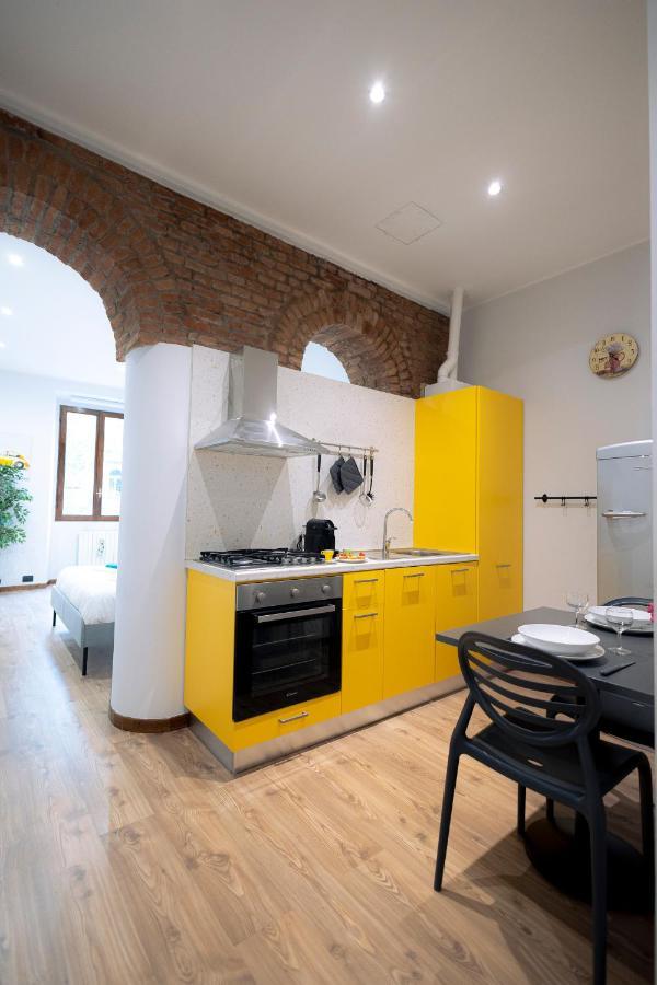 The Red Bricks Home - San Babila Area 米兰 外观 照片